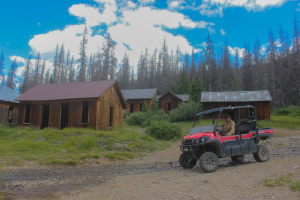 Creede-Adventure-Rentals_CarsonCabinsRedMule_55